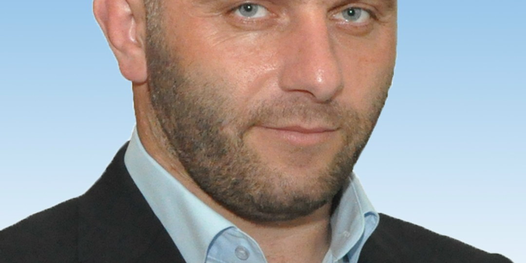 Депутат и чемпион по борьбе устроился водителем в скорую: «Мне стало стыдно быть в стороне»