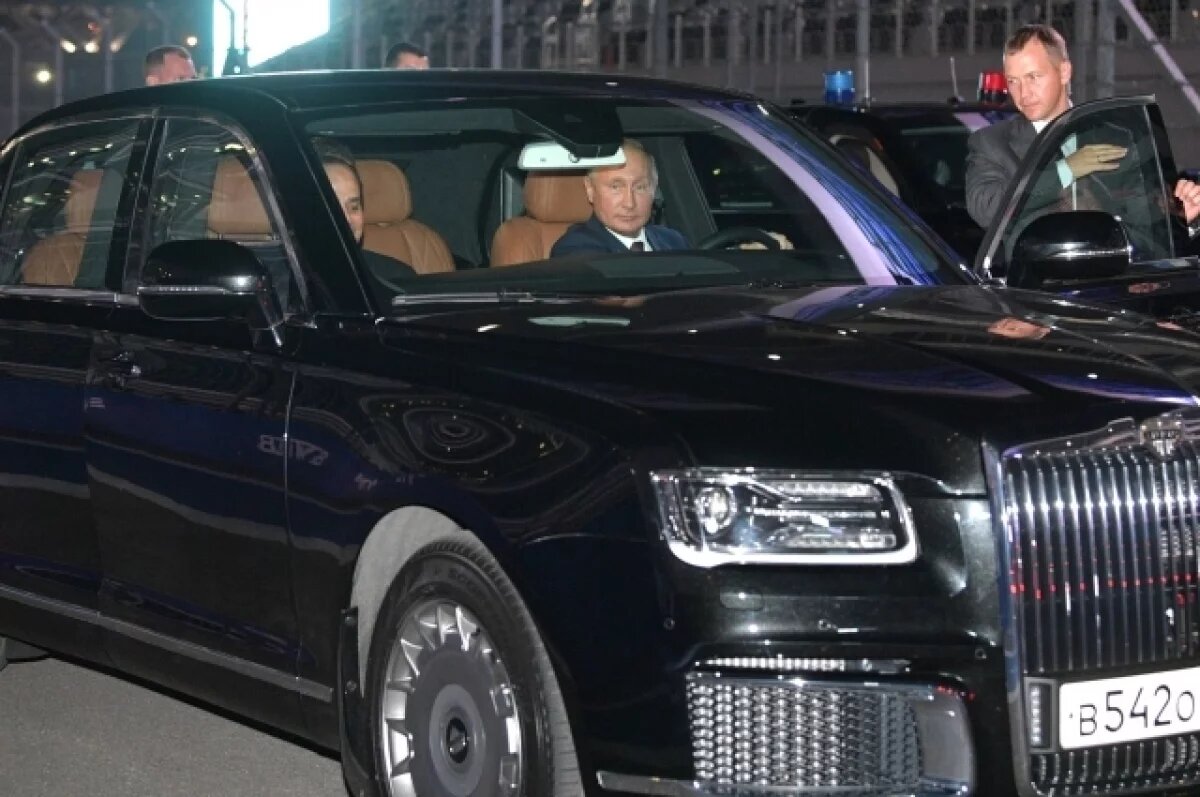    Лимузинная дипломатия: Путин и Моди ввели новый тренд переговорами в Аурусе