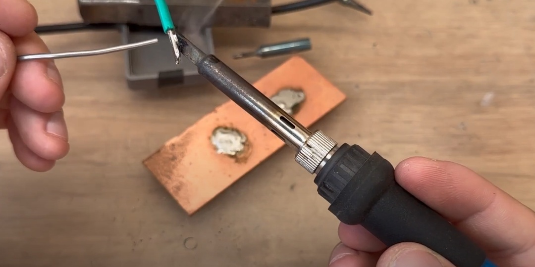 Теперь паяльник с фикс-прайса паяет не хуже дорогих. Потратил всего 150 рублей