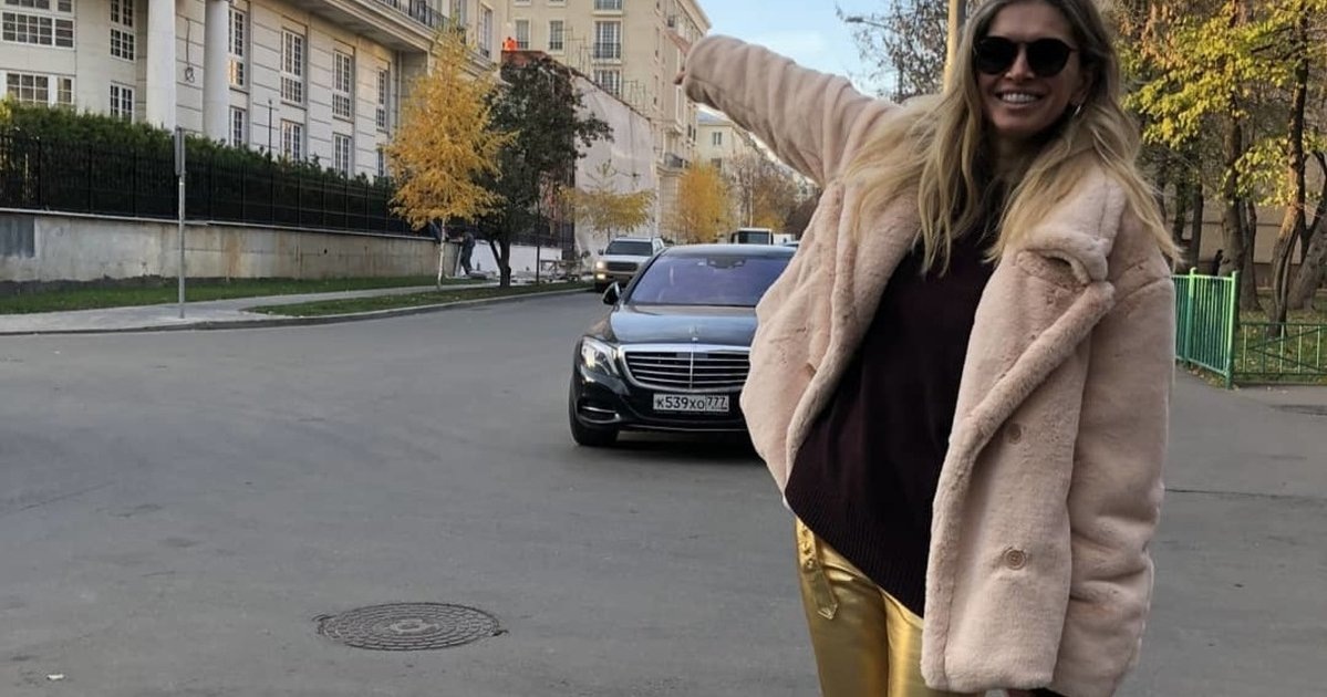 Вера Брежнева до сих пор получает деньги из России.