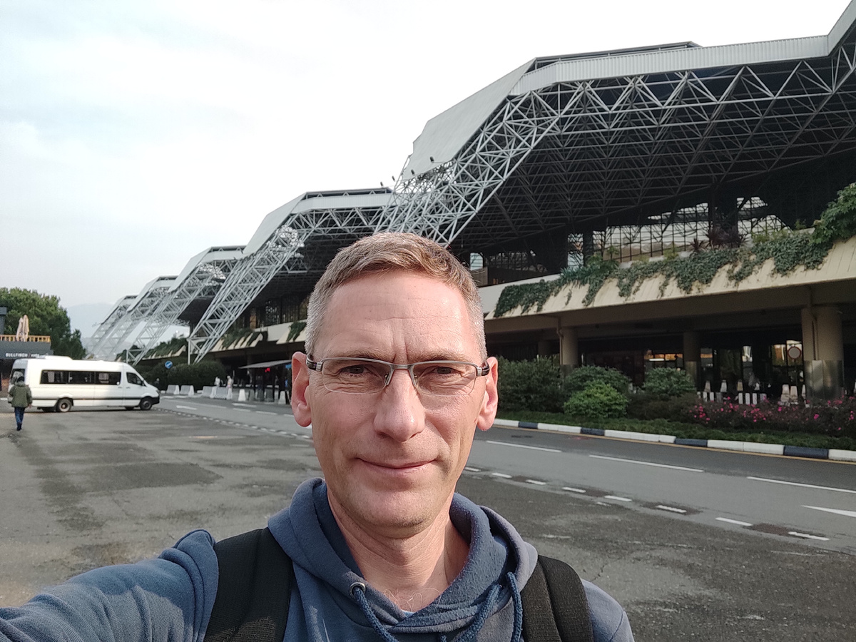 Что ждёт туриста в аэропорту Сочи? Фото: Кирилл Полиенко/Polienko: путешествуем вдвоём