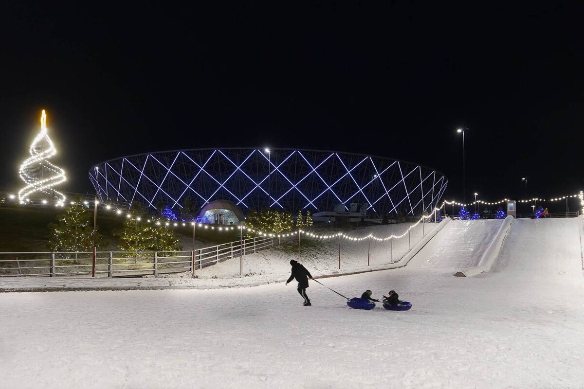 Снежные горки, длиной - до 80 м.