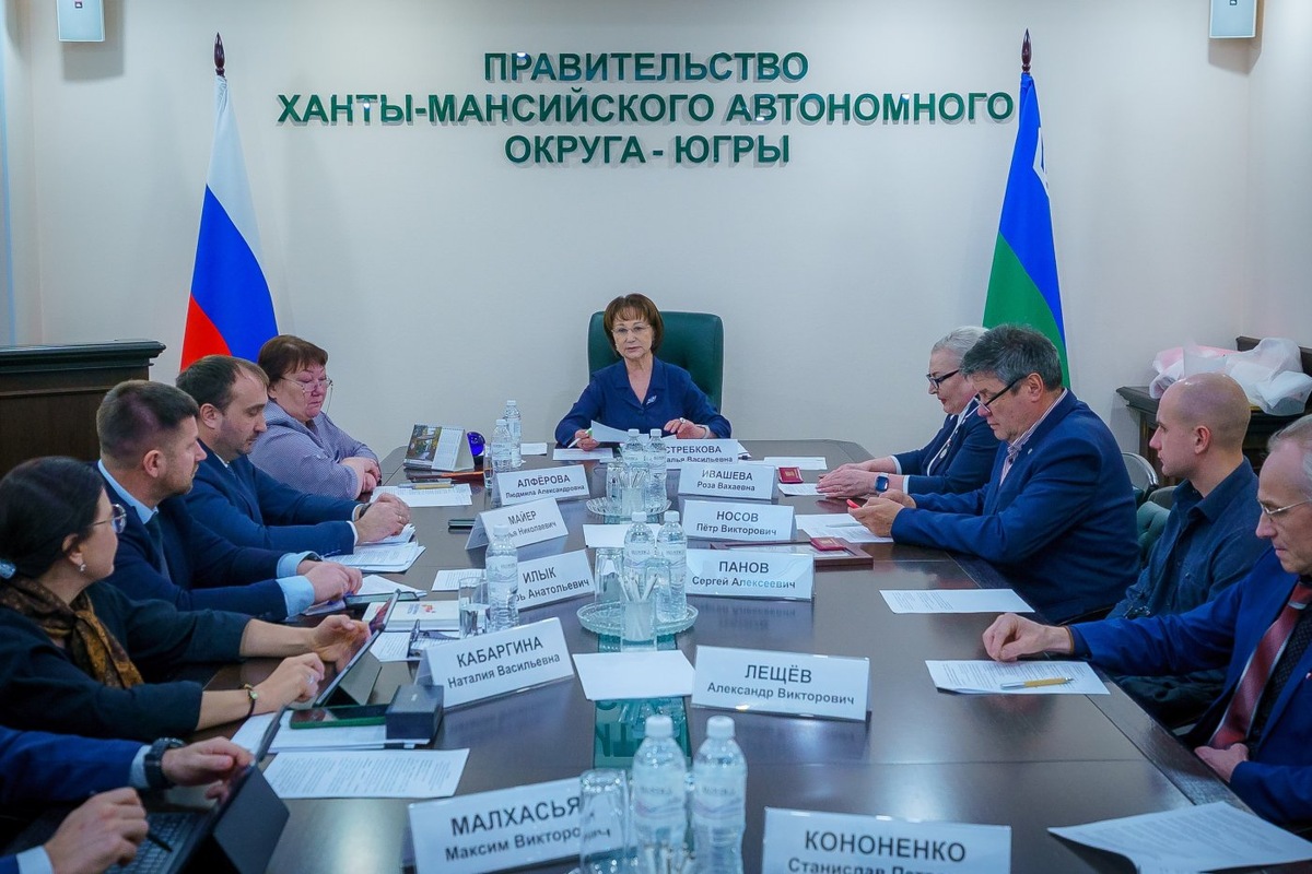    В Югре обсудили трудовые права инвалидов и участников СВО