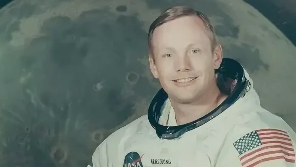 Нил Армстронг