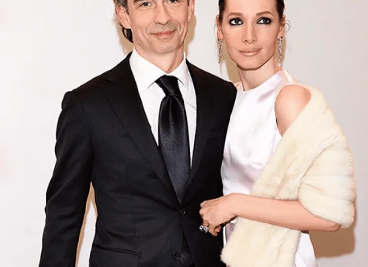 «Дарья Златопольская: как жене генерального директора «России» удалось сохранить стиль и личную свободу?»