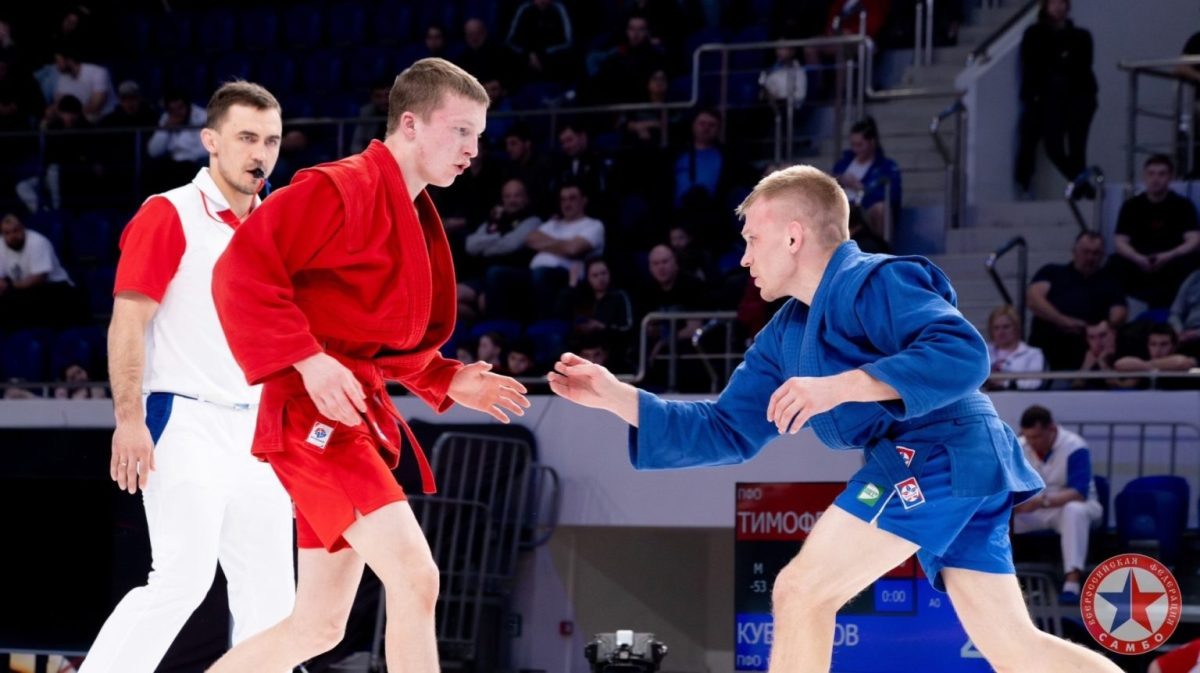    С марта 2022 года российские самбисты выступали на международных турнирах в нейтральном статусе под флагом FIAS