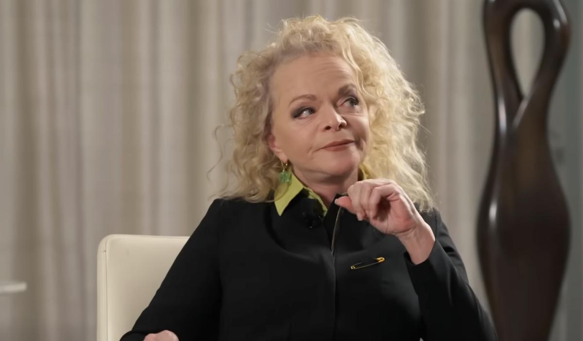    Лариса Долина. Фото: Youtube / @PodolskayaOfficial