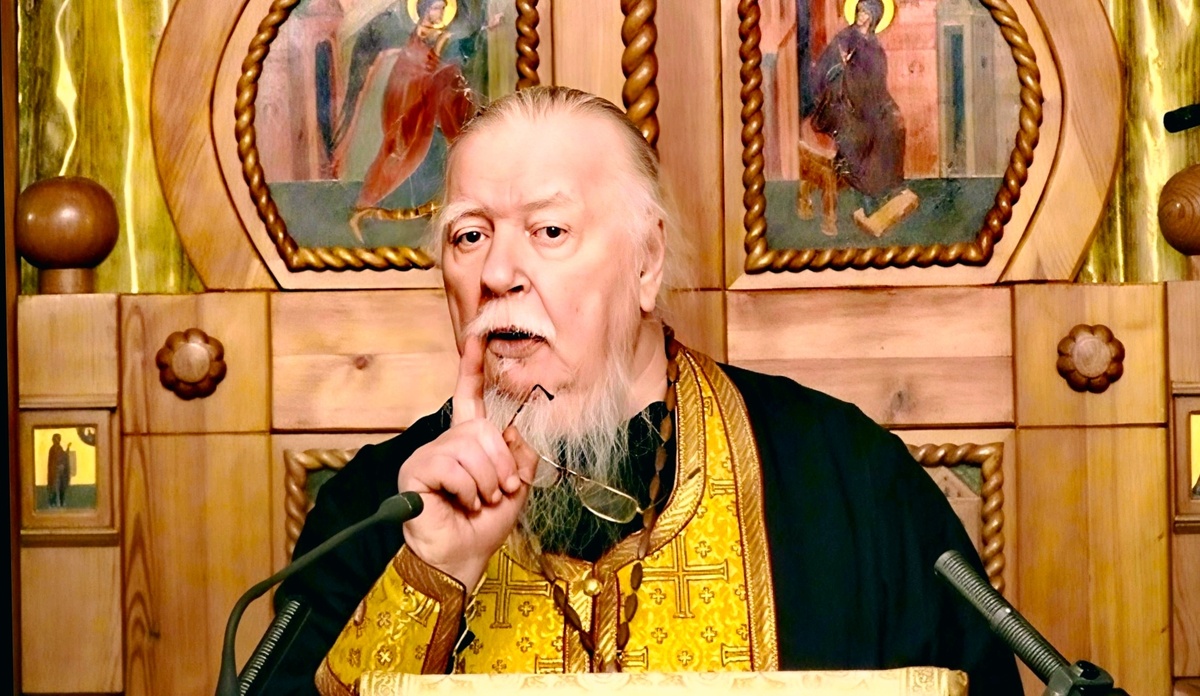 Димитрий Смирнов (07.03.1951 — 21.10.2020 гг.) — протоиерей, церковный и общественный деятель.