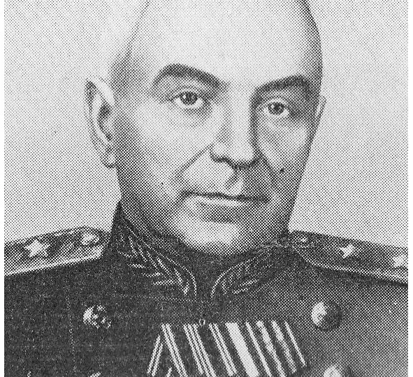 "Это - неправда": истории о дважды генералах - до революции и после