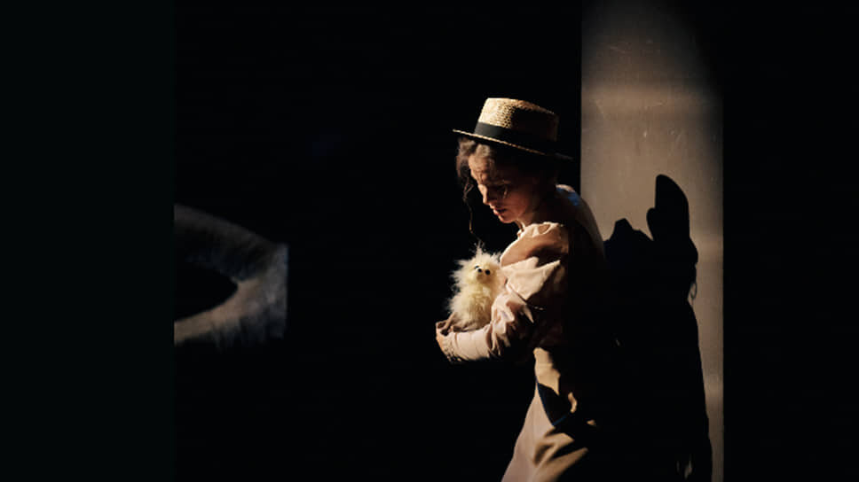 Спектакль «Дама с собачкой» в Театре кукол «Шут» .📷Фото: Воронежский театр кукол имени Вольховского