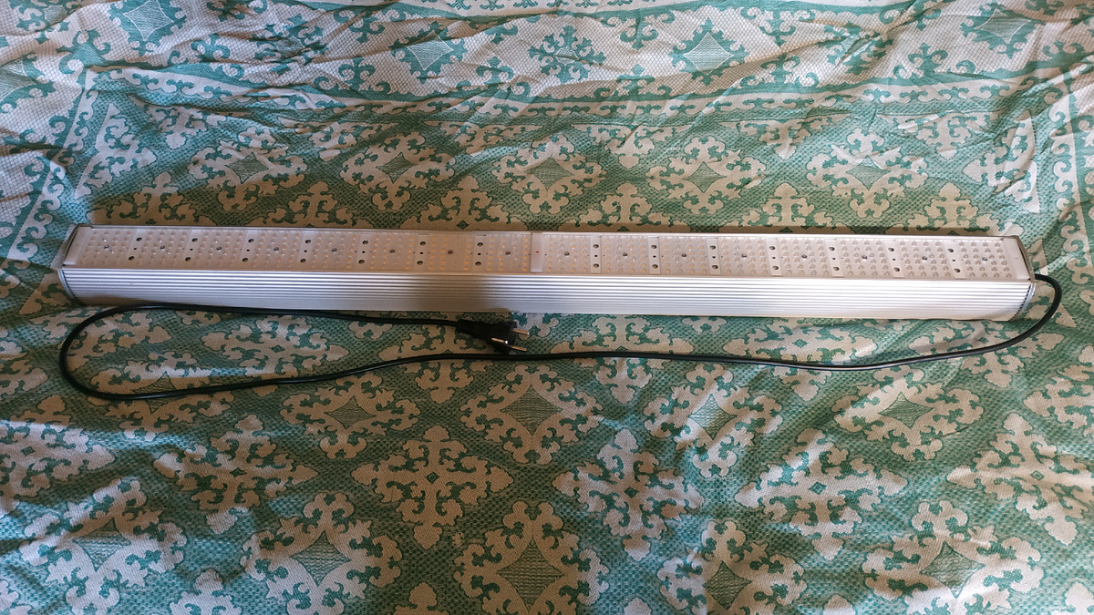 Метровая фитолампа с линзами