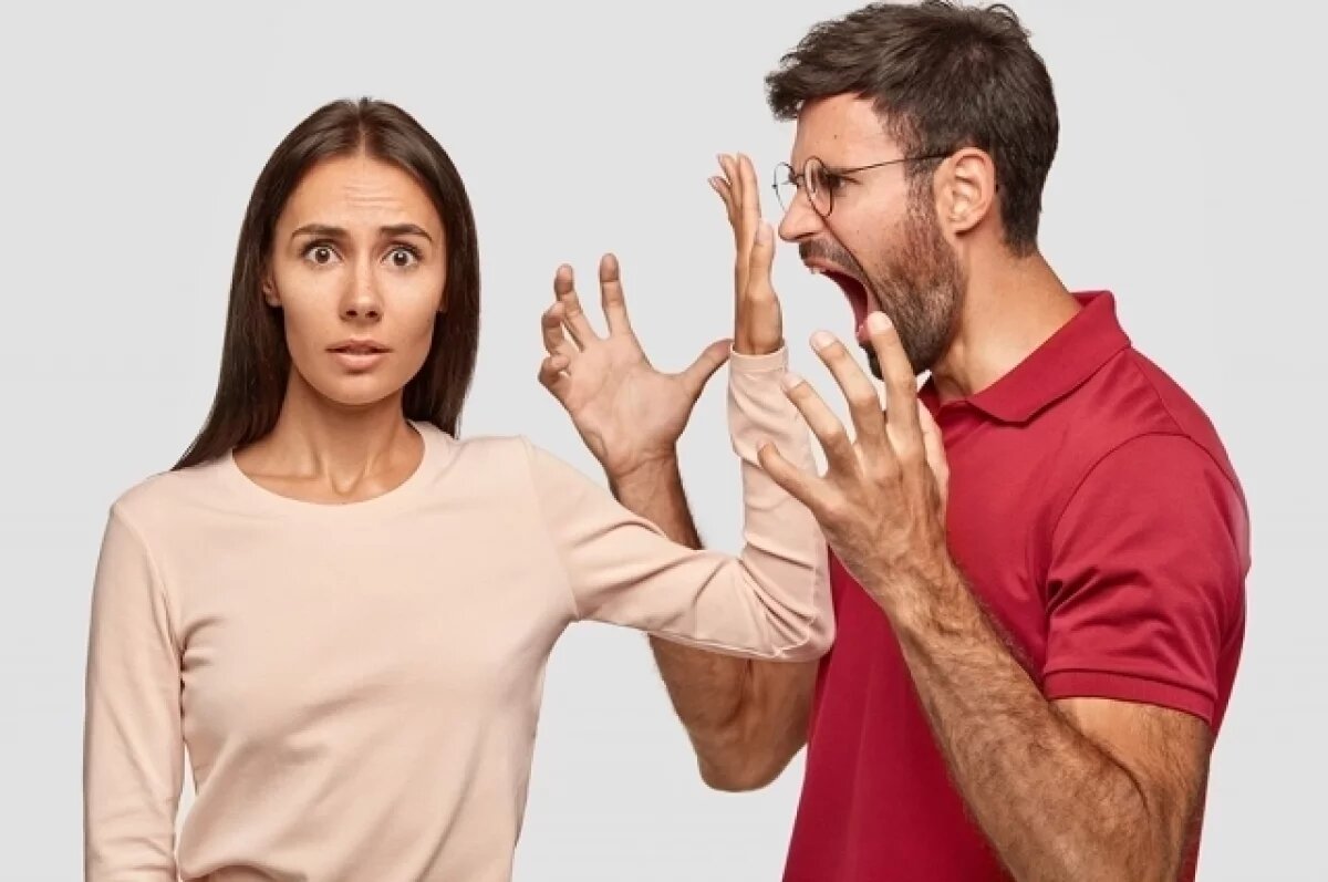    Ярославец обвиняется в угрозах убийством бывшей жене и дочери