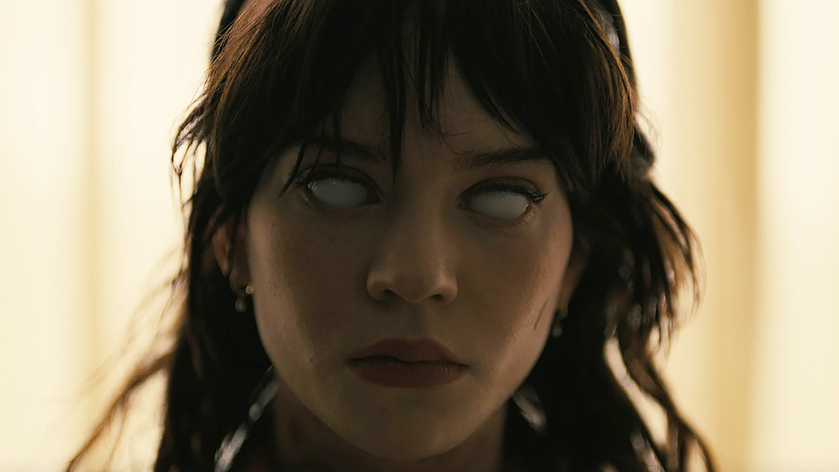 Кадр из фильма "Компаньон" (Companion, 2025)