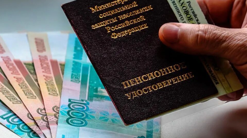 Пенсии для отцов: забота о семье становится вкладом в будущее страны