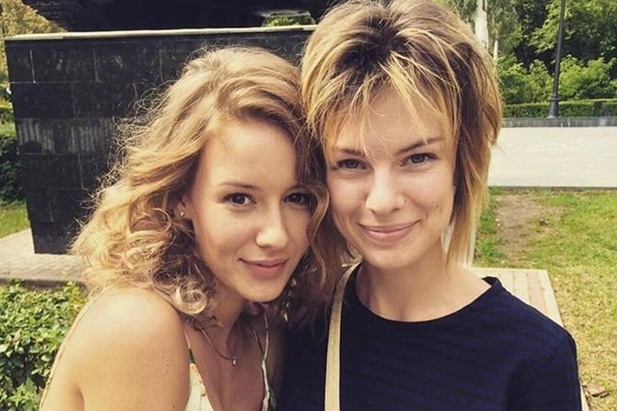 Анна Старшенбаум и её племянница – актриса Ирина Старшенбаум (слева)