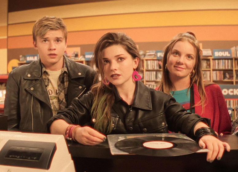 Листайте кадры.