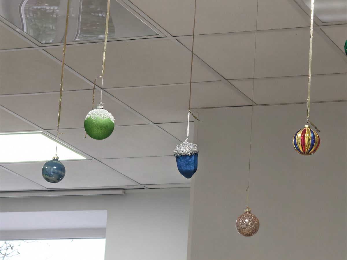 Украшения на потолке