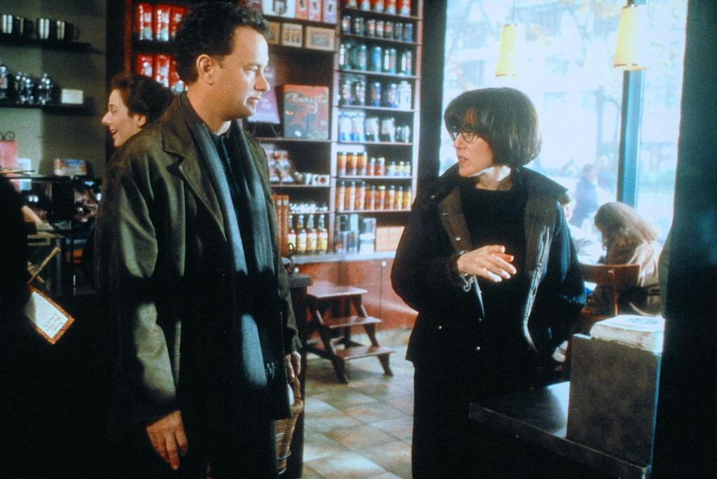     Нора Эфрон и Том Хэнкс на съемках «Вам письмо»