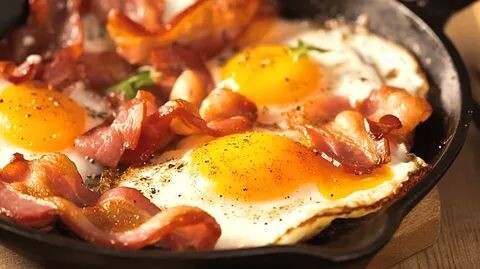 Решила приготовить вкусный и сытный завтрак