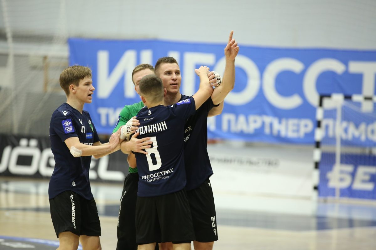    Дома волжане оказались сильнее чемпионов страны со счётом 9:1