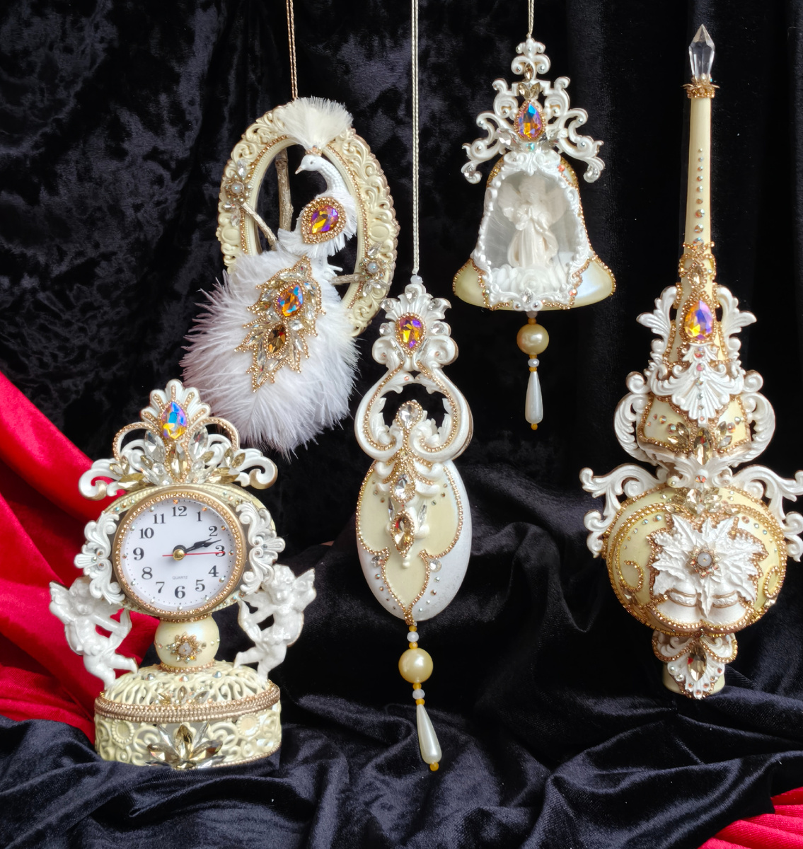 Набор новргодних игрушек и интерьерных украшений 