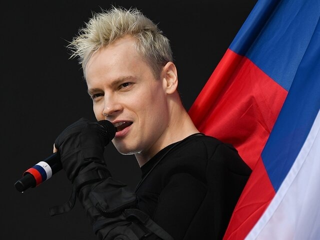 Главный Патриотический Певец. Из интернета 