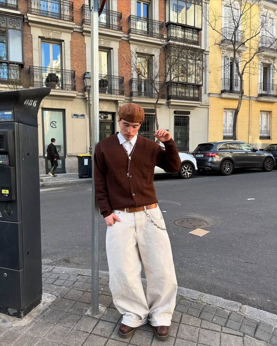 Принцип повторения. Верхний слой сочетаем по цвету с обувью.