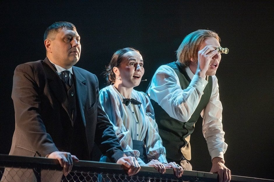    Раушан Асатов, Эльвира Асатова и Алмаз Хусаинов. предоставлено пресс-службой Нижнекамского татарского драматического театра