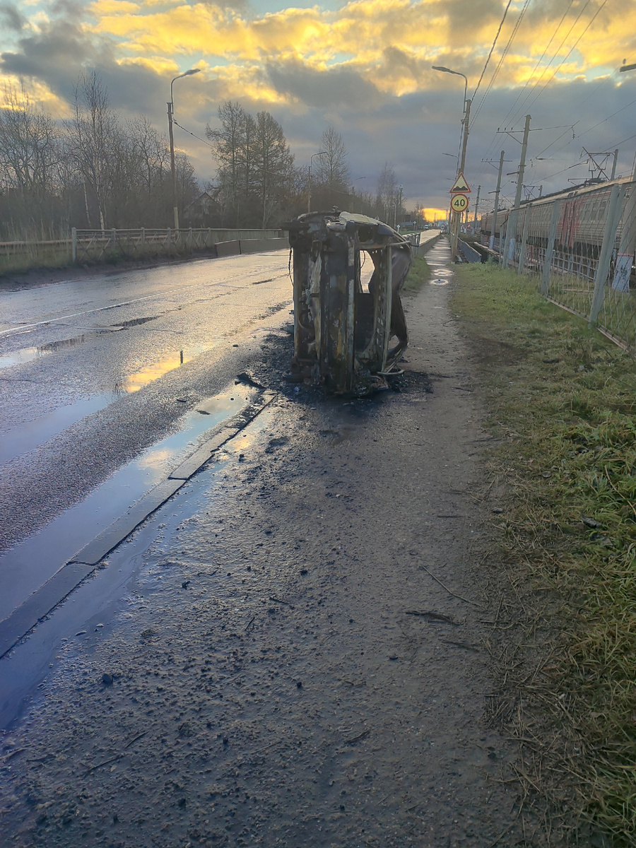 Вокзальная улица. П. Петро-Славянка. Колпинский район. Г. Санкт-Петербург. 