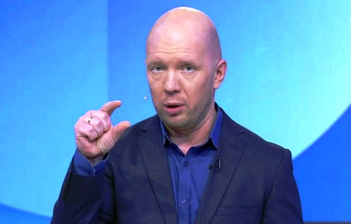 Анатолий Кузичев