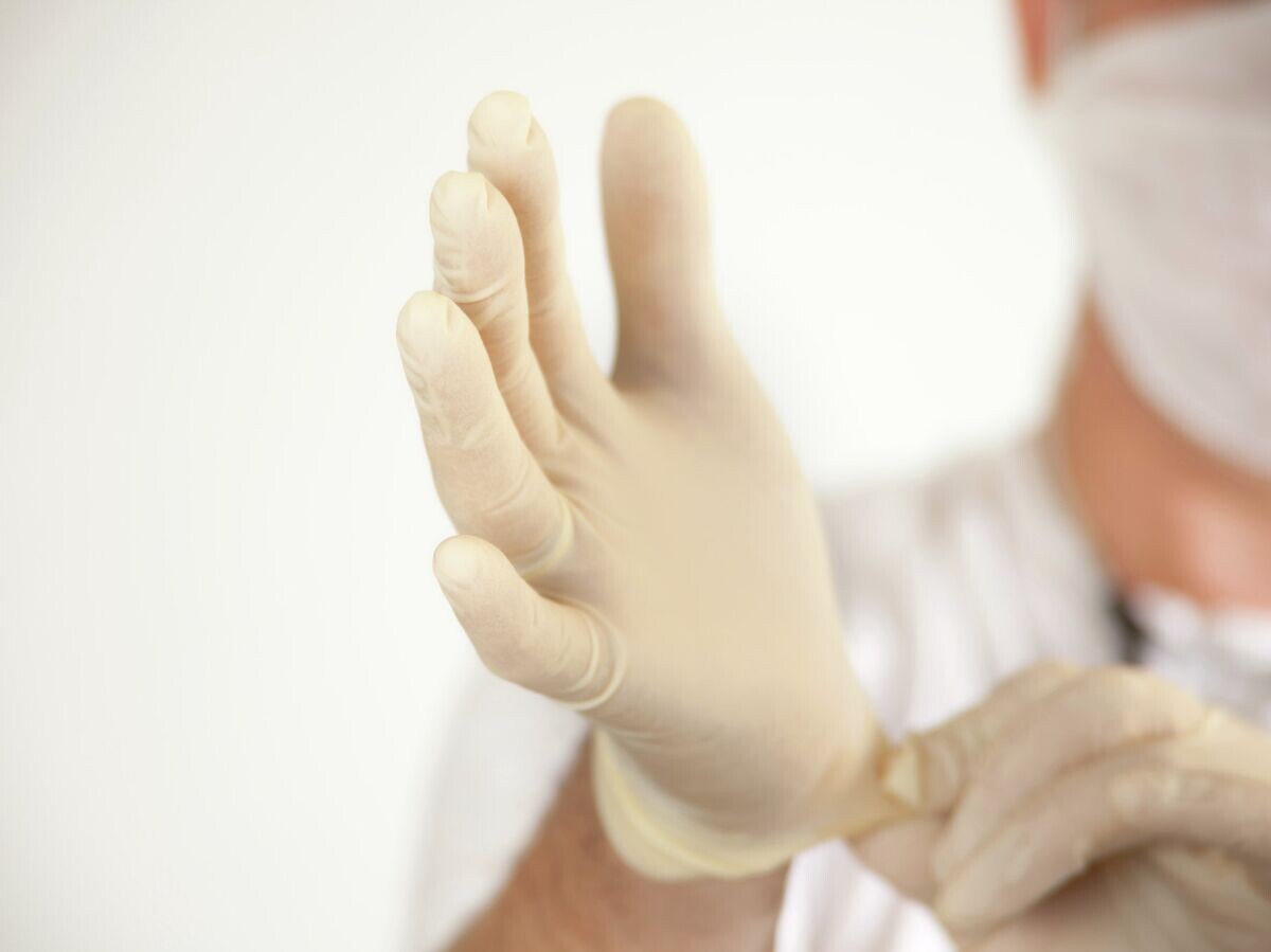    Судебно-медицинский эксперт© Fotolia / pix4U