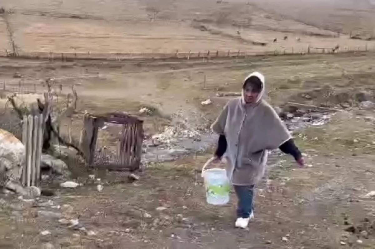    В РСО-А жители села 4 года носят воду ведрами из-за проблем с каптажем