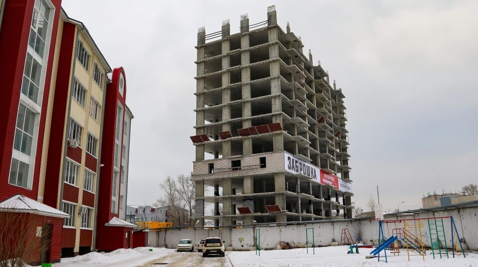    Строительная площадка на улице Советской Армии, 38а. Декабрь 2025 года. Источник: Виталий Барабаш/"Толк"