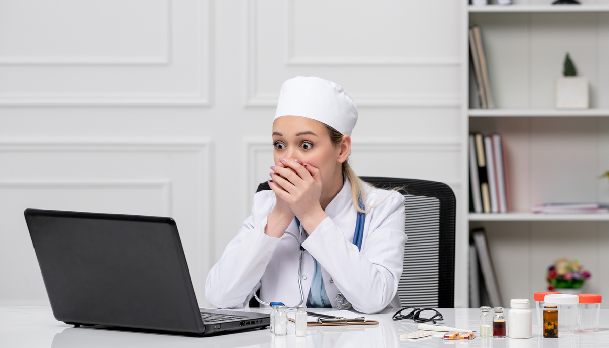 Минздрав разрешает наставлять молодых специалистов дистанционно. Фото freepik