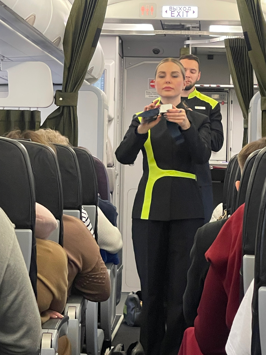 Новая форма бортпроводников авиакомпании S7
