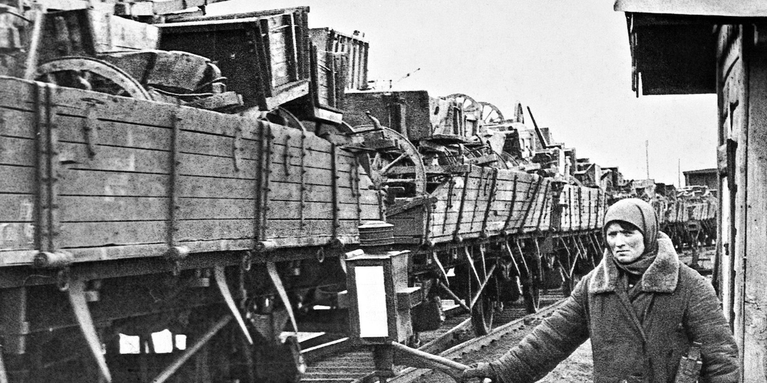 "Эвакуация за Урал": небывалая логистическая операция в годы ВОВ