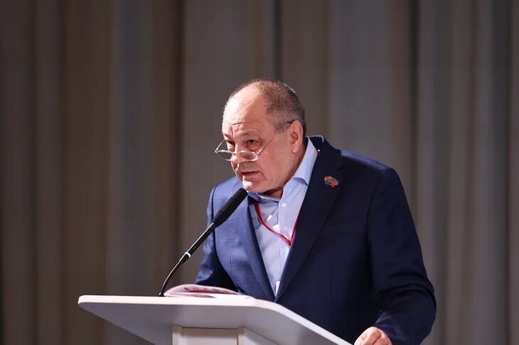   Дмитрий Дубовик - директор Каспийского международного интеграционного клуба «Север – Юг». Источник фото: Оргкомитет форума «МТК «Север-Юг – новые горизонты».