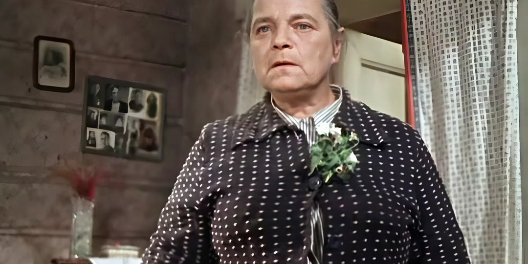 Снялась в советском кино полностью без одежды, прощала измены мужу и полвека играла старух. Как сложилась личная жизнь Елены Максимовой