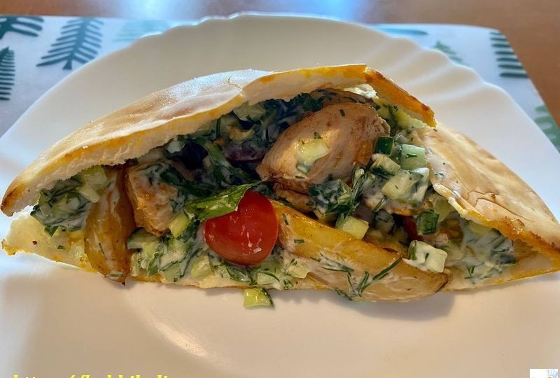 Пита с начинкой — рецепт приготовления с курицей в домашних условиях