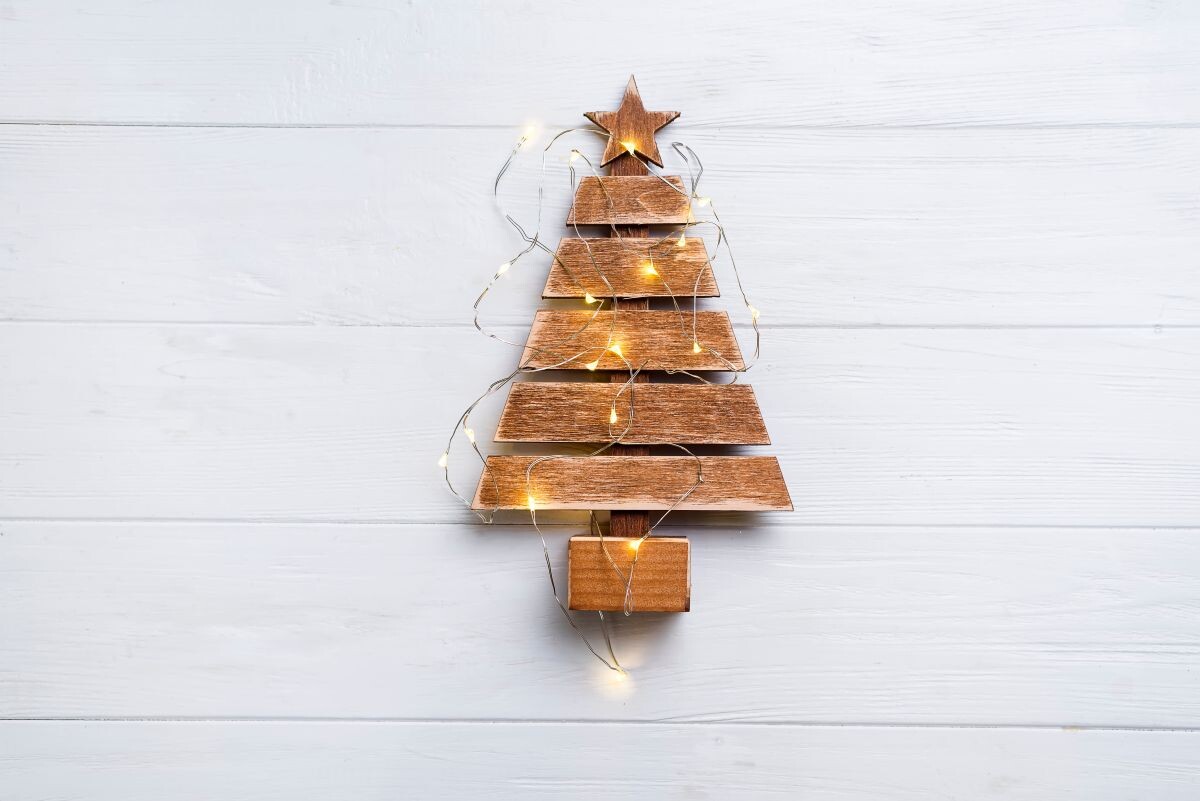 Елка из дерева – как сделать? Сделать такое украшение просто!