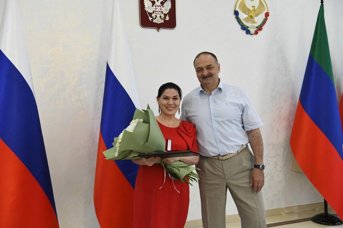 На фото: Наира Алидес и Меликов Сергей Алимович