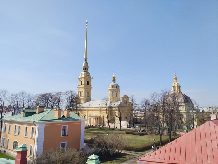     Перенос места связан с реставрацией Нарышкина бастиона, откуда традиционно производят полуденный выстрел. Фото: архив МК в Питере