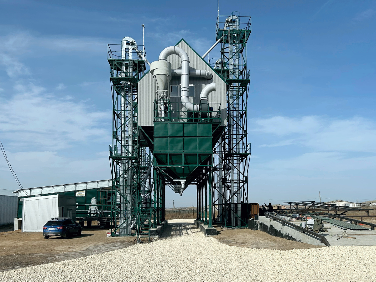 Центробежный сепаратор серии CS на зерноочистительном комплексе