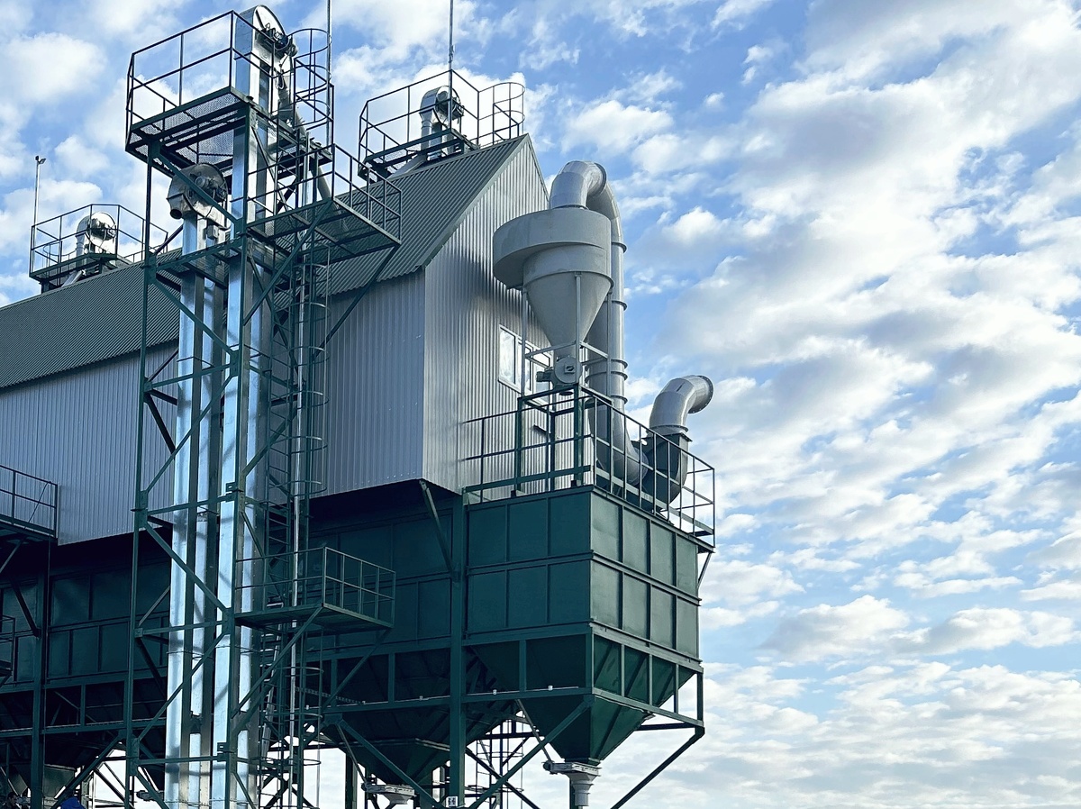 Центробежный сепаратор серии CS на зерноочистительном комплексе