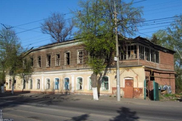 ФОТО дома №36 на Карачевской улице до пожара ( Источник: Wikimapia)  📷
