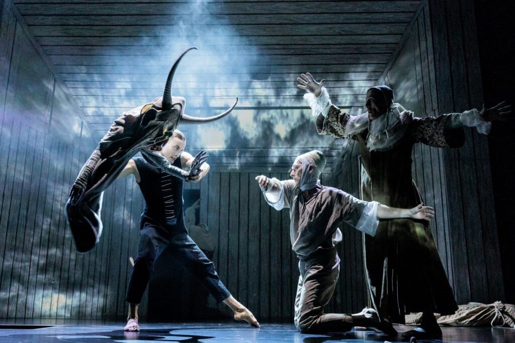    Фотограф – Александр Иванишин Источник фото: Театр To Go