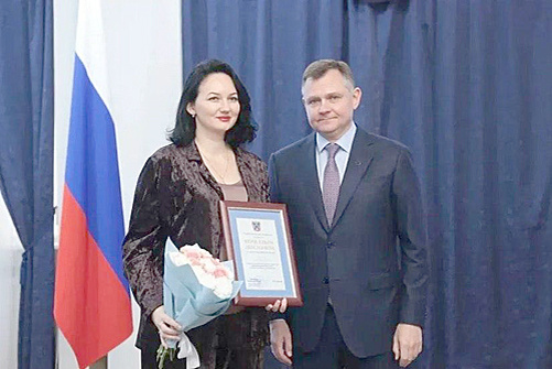    А.А. Лобанова и Ю.Б. Слюсарь. / ФОТО donland.ru Администратор