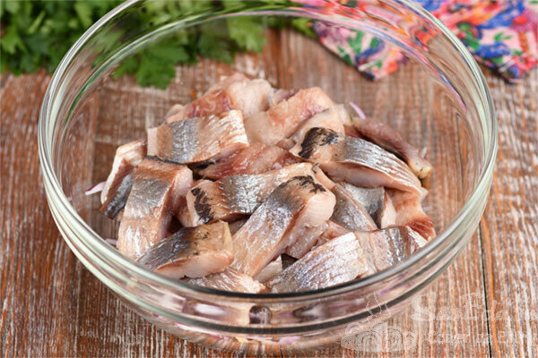 Закуски из селедки, чтобы удивить своих гостей (6 вариантов)