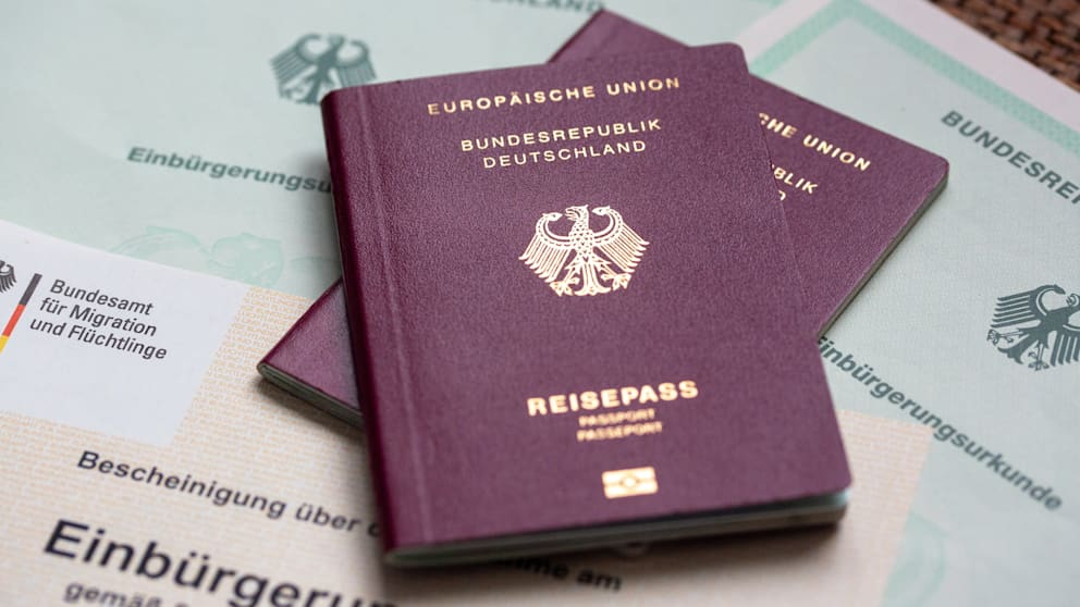 Любой, кто попытается обманным путем получить немецкий паспорт, используя поддельные языковые сертификаты, в будущем будет подвергаться более суровым наказаниям.