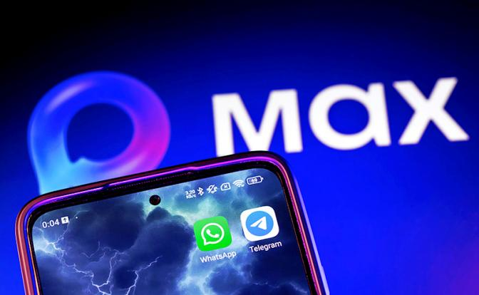 Вообще-то WhatsApp враг... но такой, полезный. Чем может закончиться противостояние Роскомнадзора и популярного мессенджера